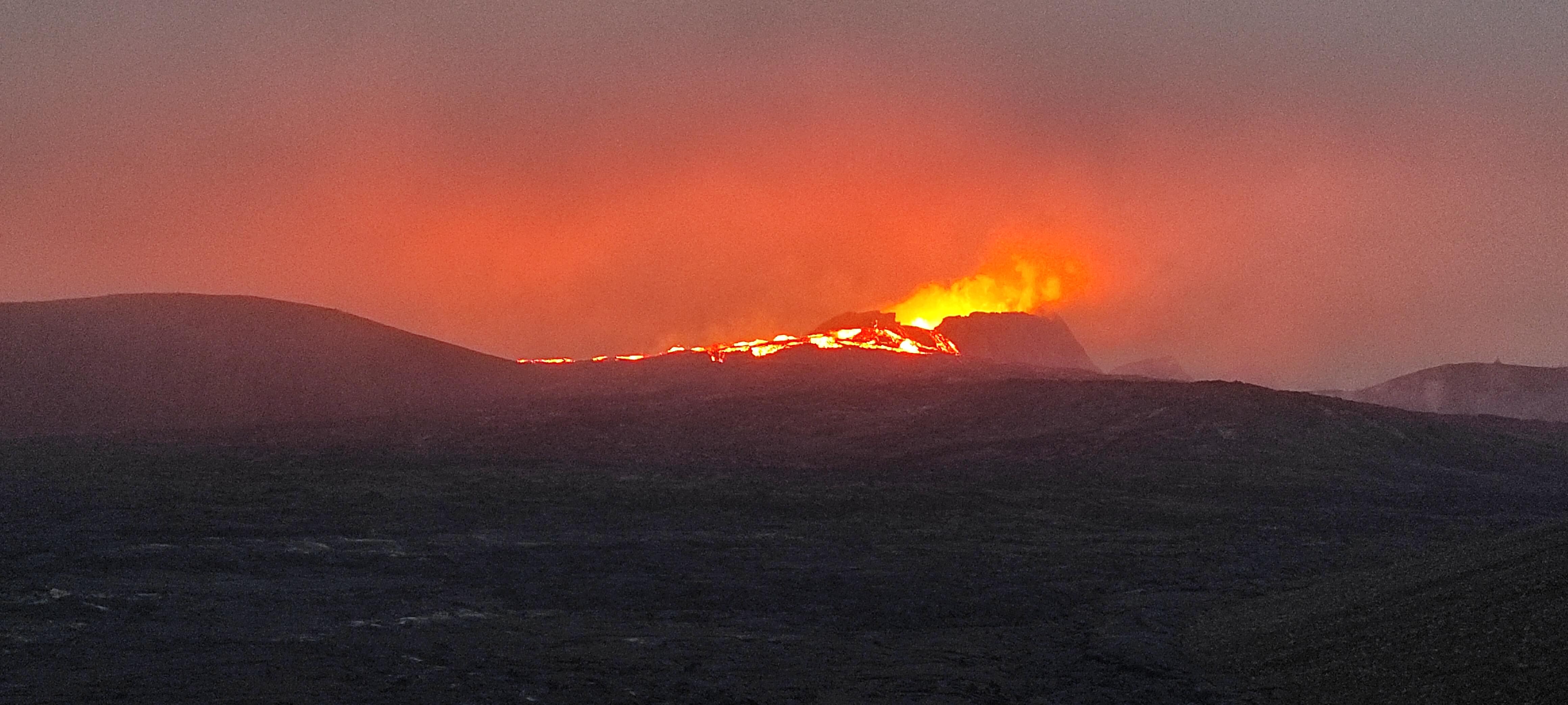 ugnikalnio išsiveržimas Islandijoje 
